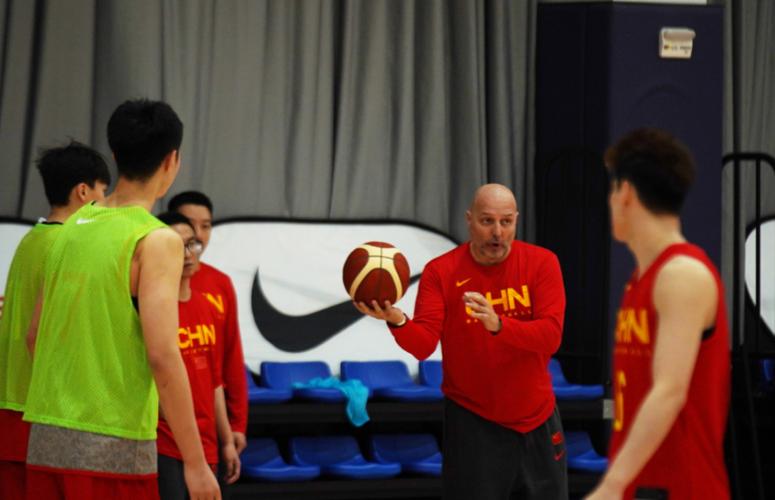中国男篮世预赛直播